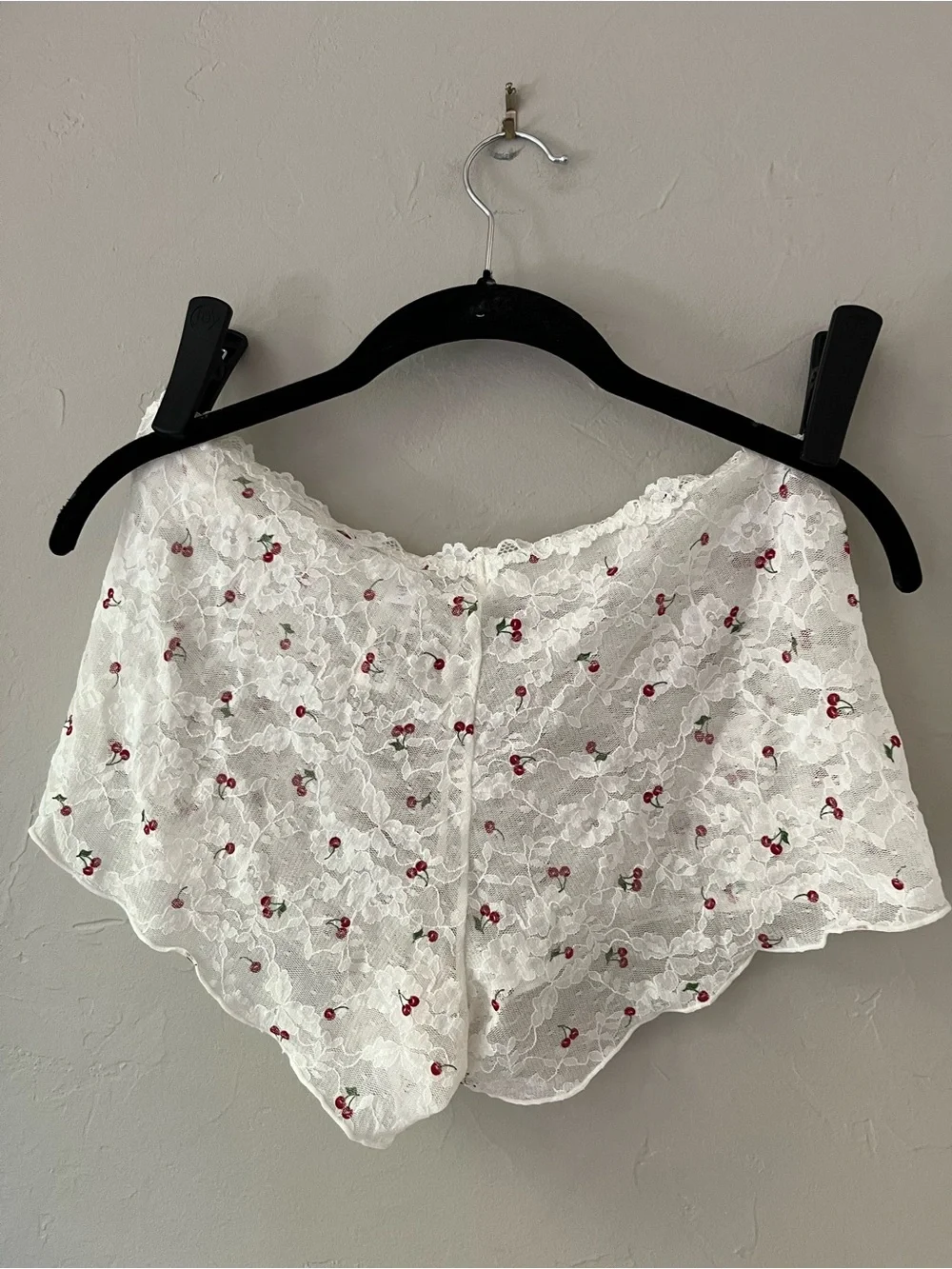 🍒SKIMS STRETCH LACE TRIANGLE CAMI AND SHORTS SET IVORY CHERRY PRINT M